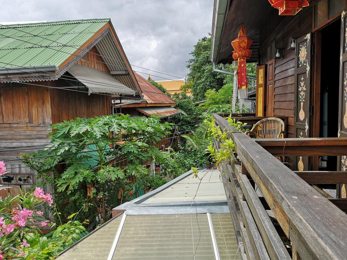 Siamotif Boutique Hotel Bangkok Exterior photo